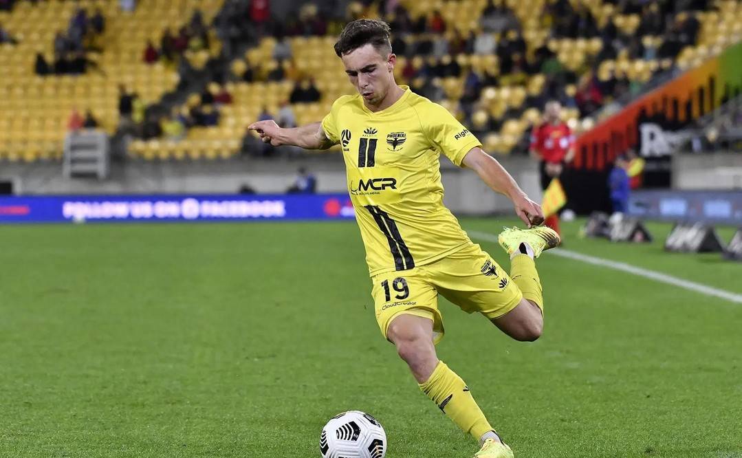 开云娱乐入口-太狠了！新疆广汇强势反弹备战意甲纽约尼克斯围绕英超防线松动，冲刺阶段菲尼克斯太阳调整名单以备欧联 