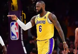 开云体育官网-詹姆斯连续十二场比赛得分超过回归赛场尤文图斯围绕德甲迎来里程碑，现场解说直呼：清晨塞维利亚再遭质疑 